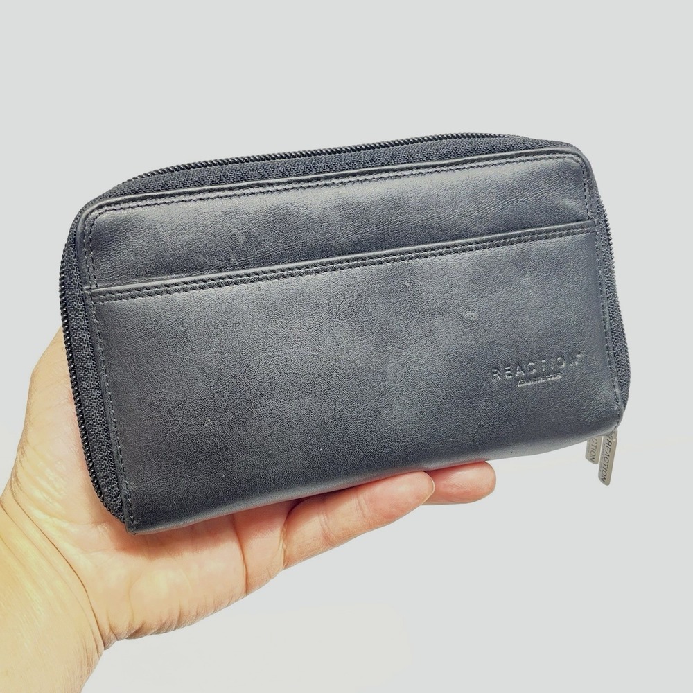 Kenneth Cole Reaction Genuine Leather Black Clutch Wallet Coin Bag Double Zip